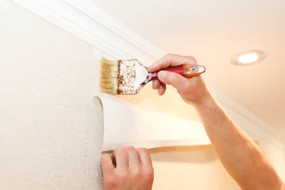 Pose de papier peint à Sainte-Sévère — revêtements muraux et toiles de verre